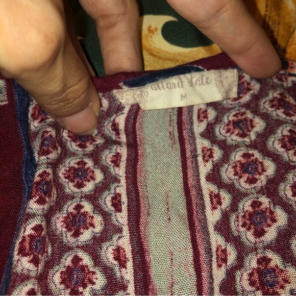 70s Style Floral XL Bell-Sleeves Gypsy/Witchy/Boho/Hippie Long Sleeve Blouse - Picture 7 of 16